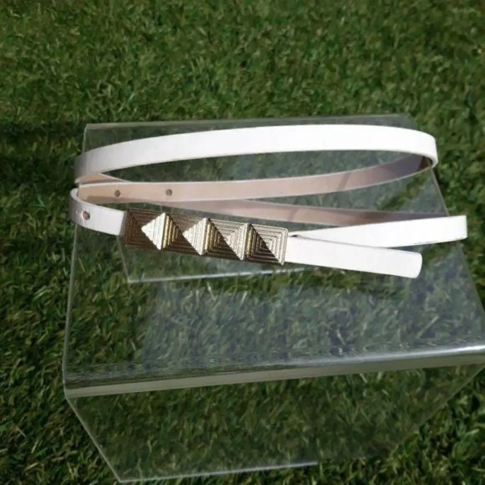 Vintage Cincher Belt Thin 1/4 Inch‎ White Gold Metal 3D Accent Size 8